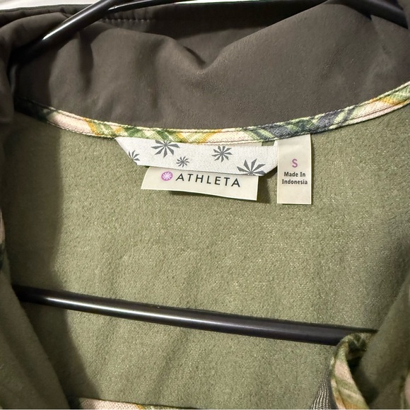 Athleta Shelter Cove Soft Shell Rain Jacket Size Small Green Trench - Picture 2 of 6